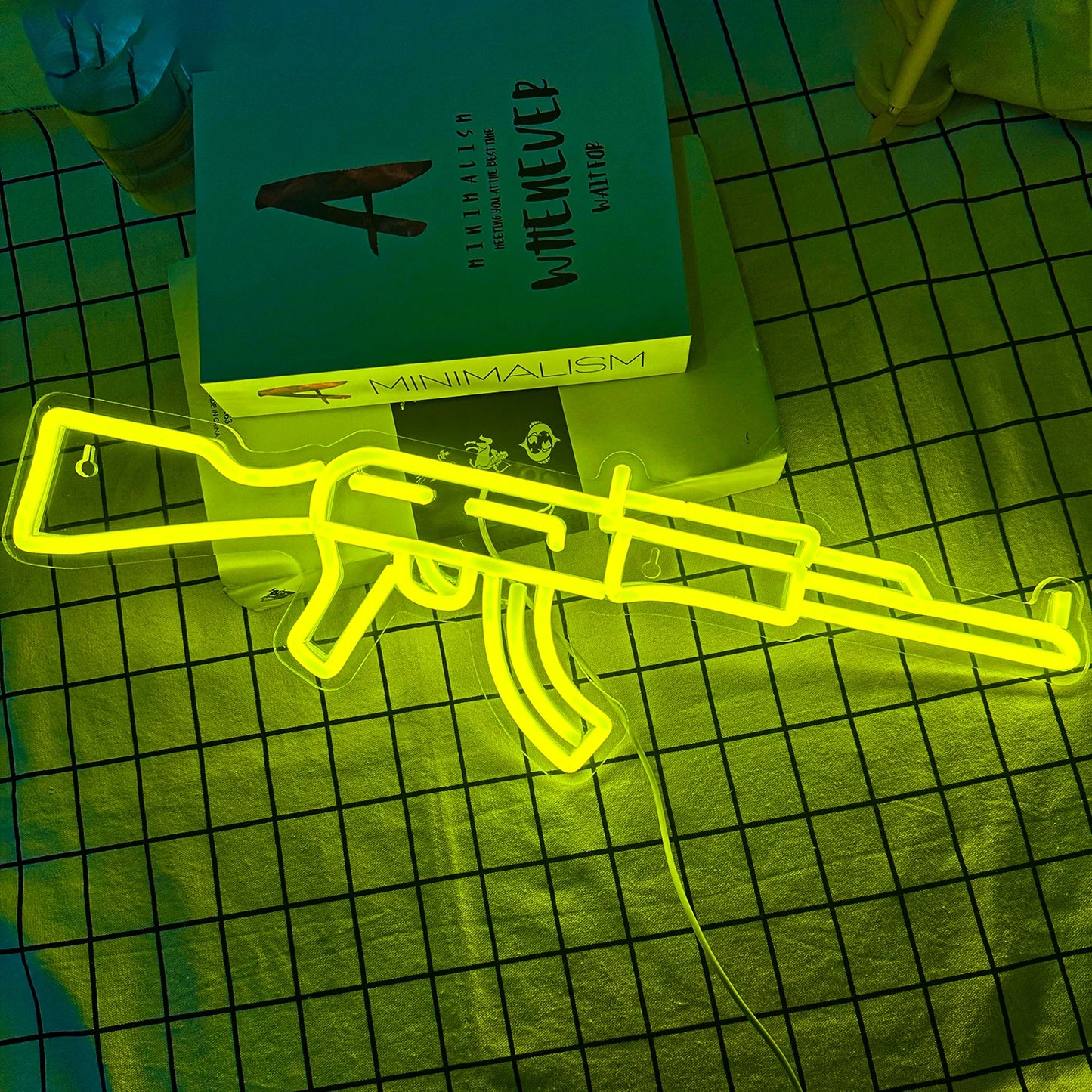 Gun Neon Sign art Neon Light Led AK 47 Cool Hanging Night Light Boys Playroom Home Store Party Personality BAR Wall Decor Lamps