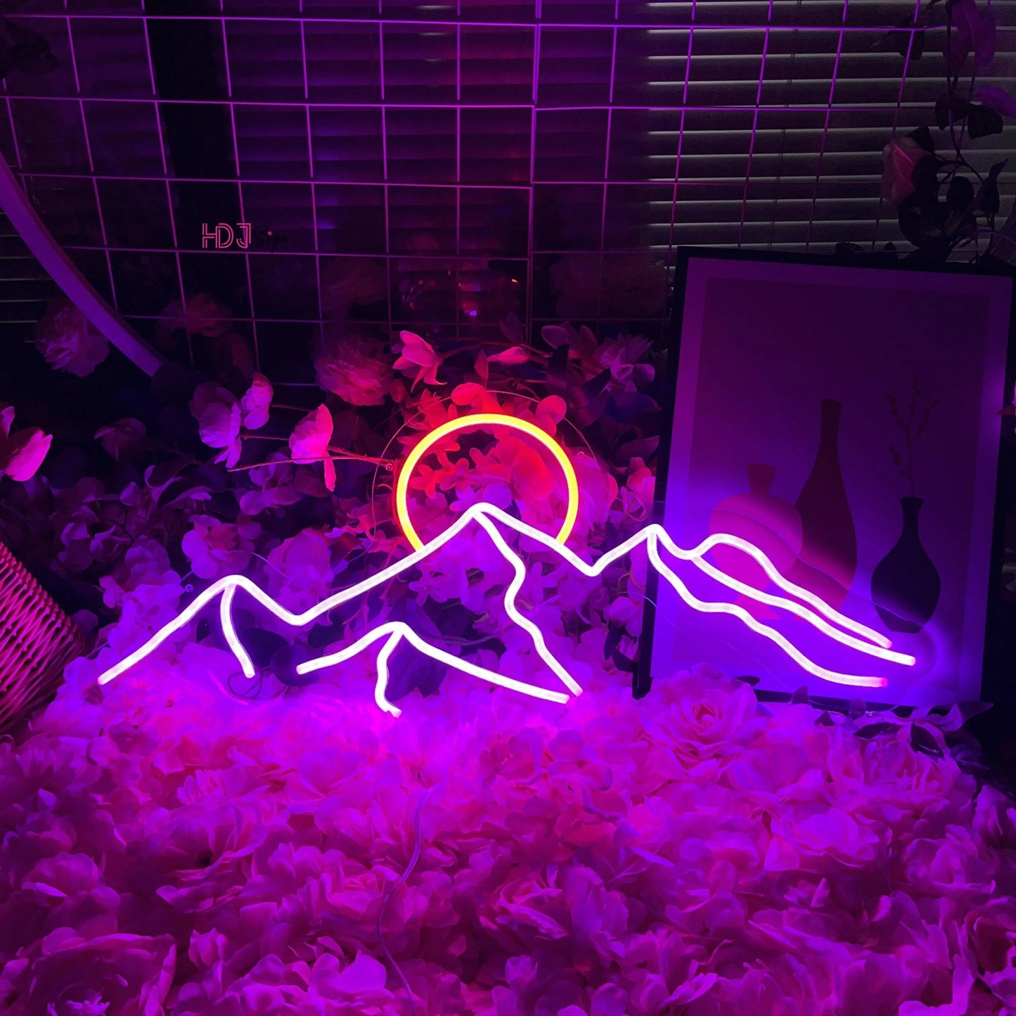 Neon Led Sign Moutain and Sun Neon Lights USB LED Lamp Signs Home Wall Decor Bedroom Kid Room Bar Party Birthday Decoration