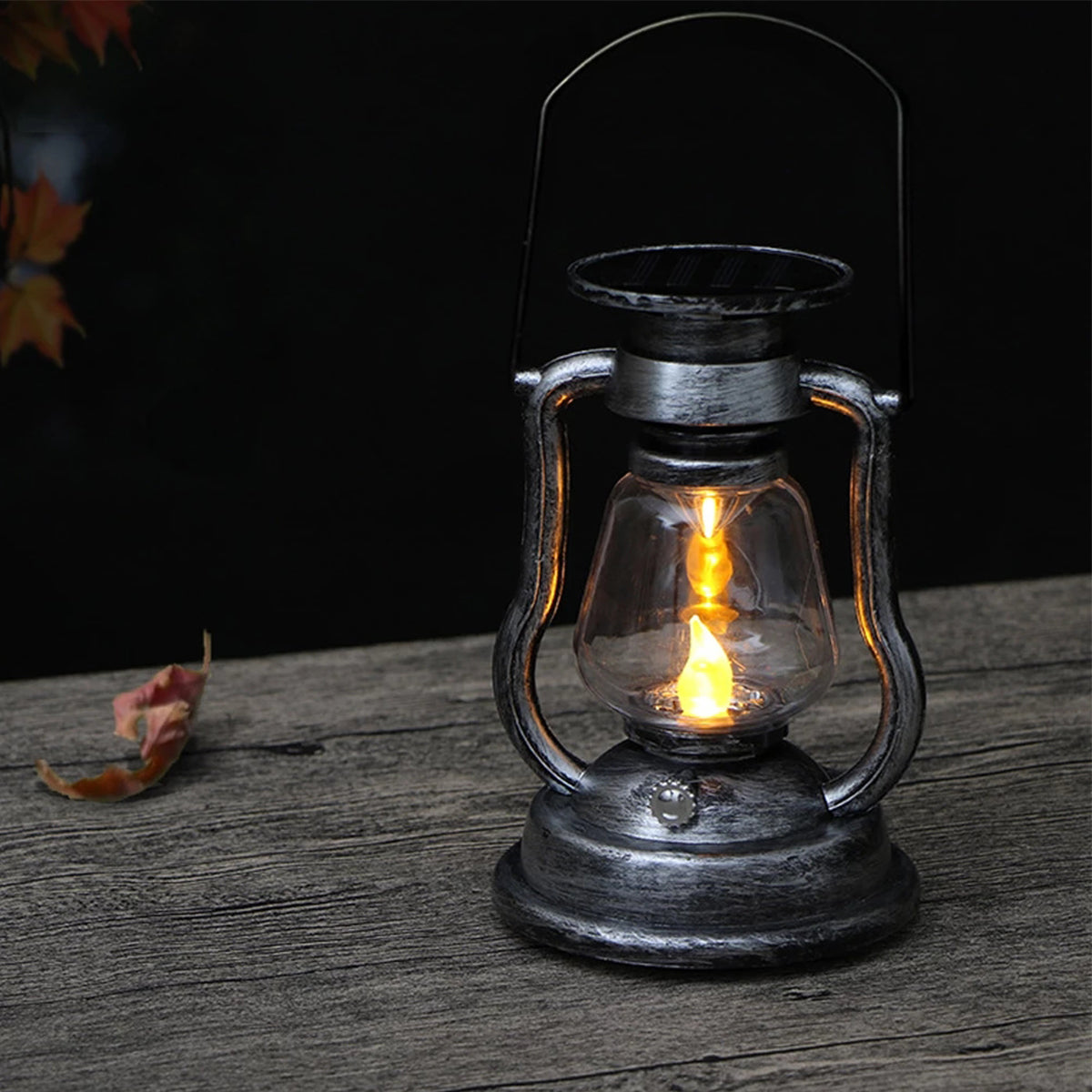 Solar LED Light Outdoor Retro Kerosene Lamp Garden Light Solar Hanging Light Portable Camping Lantern Courtyard Garden Decor